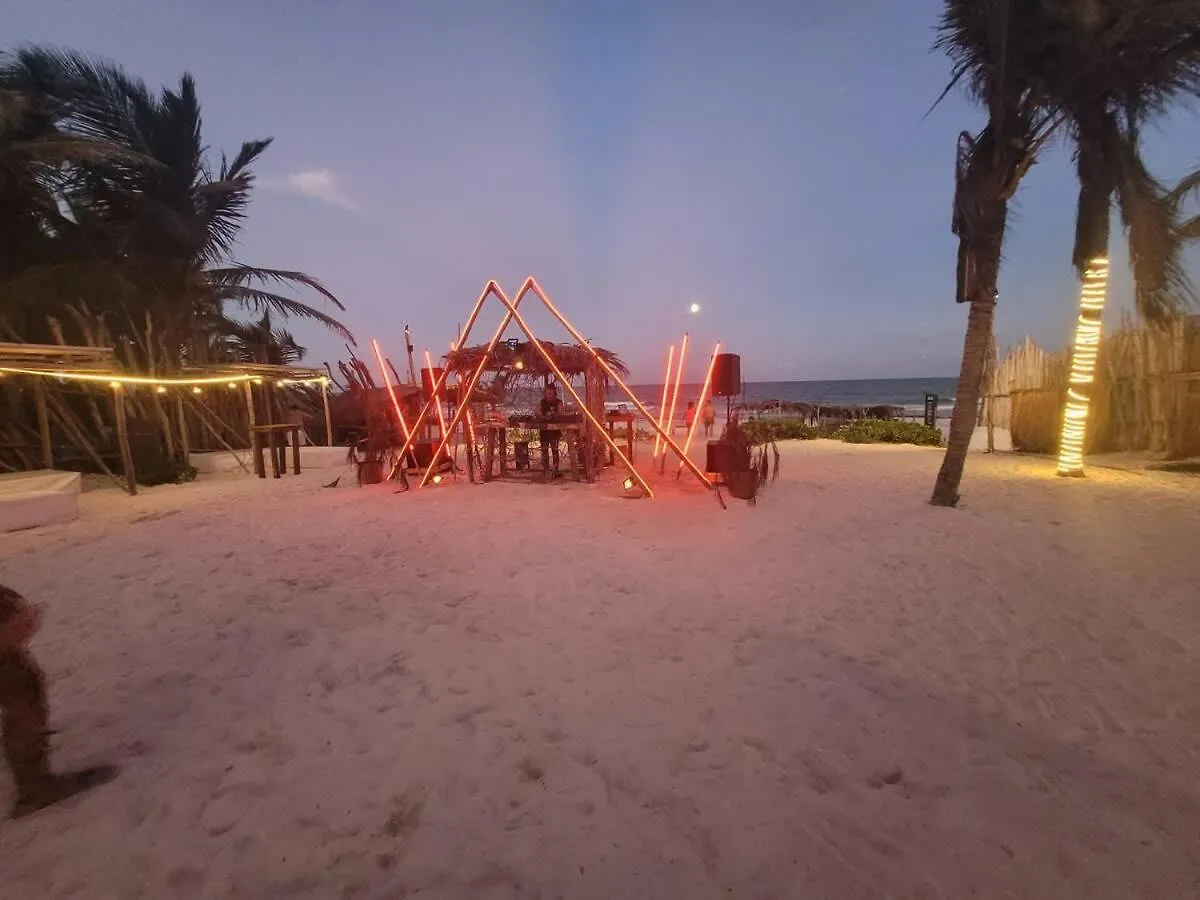 Tulum Home Office Studio King Bed With Fast Wifi Gym Yoga Laundry Pools And Lift 0*,  Mexiko